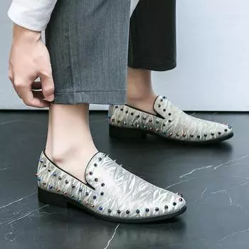 Весенние мужские туфли-лоферы с заклепками, модные, индивидуальные, однотонные, кожаные туфли без застежек, мужская обувь для вечеринок, свадебные туфли на плоской подошве, большой размер 38-47 6 серебряный
