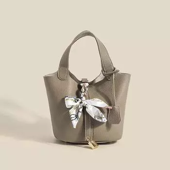 Spring Woman Bag Commuting Fashion Bucket Bag Solid Color Basket Bag Silk Scarf Pendant Handbag красный