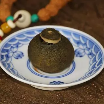 Сяо Цин Ган Спелый чай Пуэр с зеленой апельсиновой цедрой 10pcs/100g