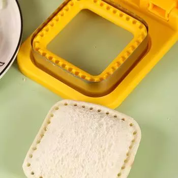 Square Cookie Bread Pancake Maker Cut and Seal Stainless Steel Remove Bread Crust Easy To Use Great for Lunchbox and Bento Box жёлтый