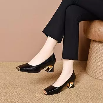 Square head high heels female simple temperament designer iron bag head horseshoe heel one pedal single shoes 34
