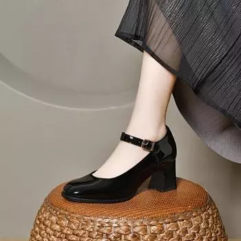 Square head high heels women s autumn one-word buckle shallow mouth Mary Jane shoes thick heel small single shoes patent leather women s shoes 34