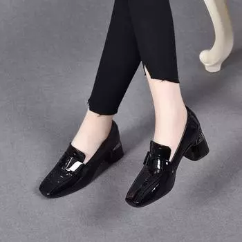 Square head high heels women s shoes spring new cow patent leather square buckle middle heel thick heel single shoes work shoes small leather shoes 34