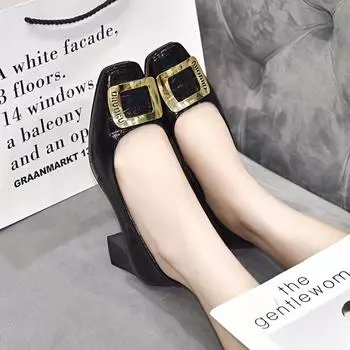 Square head high heels women s spring and new shallow thick heels women s shoes square buckle work shoes cow patent leather high heels single shoes 34