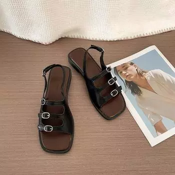 Square head open-toed flat bottom women s summer wear retro new niche versatile Roman sandals 35