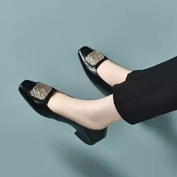 Square head shallow mouth flat shoes women s autumn light luxury square buckle small single shoes comfortable one pedal 34