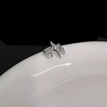 Сразу впечатлен ~ Новые клипсы для ушей Stars без проколов ушей, клипсы для ушей для женщин, свежий стиль, высококачественные серьги с четырьмя звездами