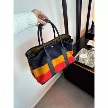 Среднего античного стиля, высококачественная шерстяная ткань, контрастные цвета, закат, радуга, садовая сумка, легкая роскошная женская сумка, 2025, новый тренд сумок 38x18x36cm красный