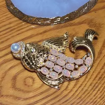 Средневековая брошь Koi Женская Милая Анти-Светлая Пуговица Юбка Куртка Кардиган Воротник Аксессуары