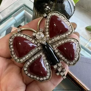 Средневековая винтажная ретро-брошь-бабочка для женщин, инкрустированная чешскими бриллиантами, старинные украшения в виде насекомых brooch красный