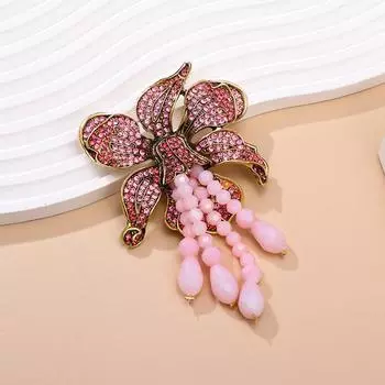 Средневековые украшения, брошь-цветок в стиле ретро, инкрустированная бриллиантами, розовый кулон, свитер с бахромой и аксессуарами