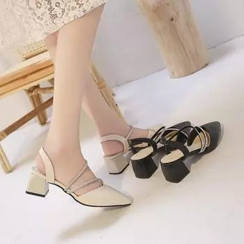 Средние и толстые каблуки и пучки, новинка 2024 года, универсальные модные босоножки с острым носком и стразами для женщин 34 бежевый
