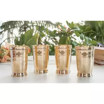 Стакан из чистой латуни с чеканным бисерным дизайном, для питья, подачи воды, йоги и аюрведы, объем-270 мл, набор из 4 штук