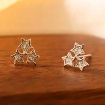 Star Earrings for Women Fashionable Versatile and High-end Style Earrings