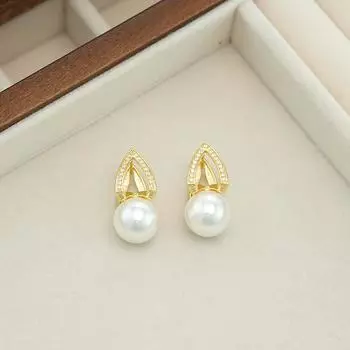 Star Same V-Shaped Zircon Pearl Earrings Women S Unique Design Hong Kong Style Retro Earrings High-End Temperament Earrings 14k белый