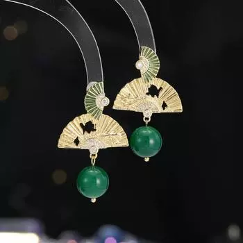 Старинные серьги-веера, элегантный темпераментный чонсам ханфу с ретро-серьгами золотой