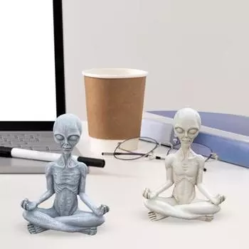Статуэтка «Инопланетяне» для йоги Медитирующие сидящие инопланетяне Статуя из смолы Скульптура для домашнего офиса Настольный сад Украшение Орнамент Рождественский фестиваль серый