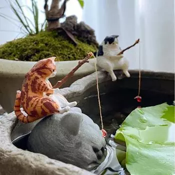 Статуэтка кошки, занимающейся рыбалкой, скульптура кошки, сидящей на рыбалке, маленькая симпатичная кошка, украшение из смолы, декоративная мебель для аквариума, дома