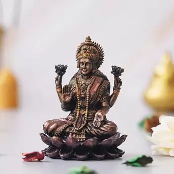 Статуя богини благословения Лакшми, сидящей на цветке лотоса, изготовленная вручную. Идеально подходит для дома, комнаты для пуджи. Идеальный подарок для преданных. Новинка