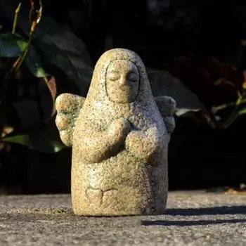 Статуя богини Хилии, вдохновленная игрой, статуэтка богини для улицы, украшение для домашнего офиса Small