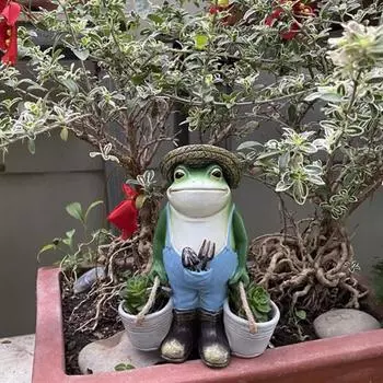 Статуя лягушки Яркий внешний вид Устойчивость к атмосферным воздействиям Изысканное качество изготовления Лягушачий двор Художественная скульптура из смолы для украшения газона зелёный