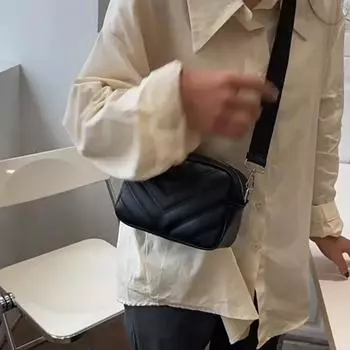 Стеганая сумка через плечо с карманом для монет для женщин, сумка-подушка через плечо, роскошный дизайн, женская сумка-мешок на молнии, маленький кошелек и сумочка 19x7x13cm белый