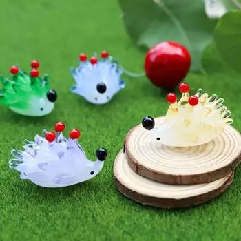 Стеклянная фигурка ежа Yousheng, ручная работа, маленькое украшение в виде животного, коллекционная мини-статуэтка ежа с красными ягодами для домашнего офиса, декора стола золотистый