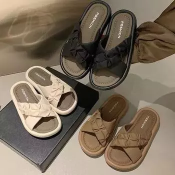 Stepping on shit feels like outer wear pleated cross slippers women s summer 2024 new flat-bottomed fashion French one-word cool slippers 35 чёрный