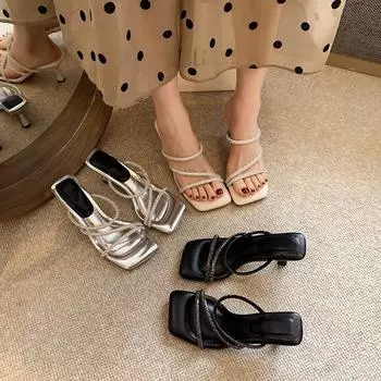 Stepping on shit sandals femininity celebrity square head rhinestone word with soft sole 2025 new summer slippers 35