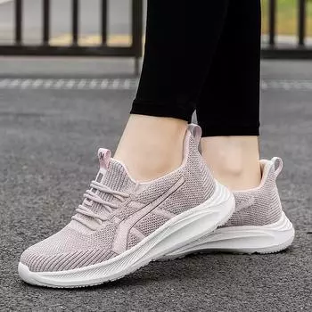 Stepping shoes women s 2025 spring and summer new large size breathable mesh elderly shoes mother shoes middle-aged and elderly walking casual shoes 35