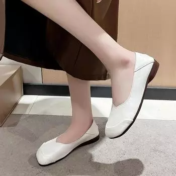 Стиль 2024 года. Модные и удобные женские туфли на плоской подошве без застежек с квадратным носком. Универсальная женская обувь на весну и осень. 35 чёрный