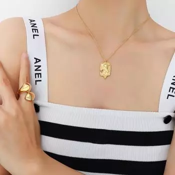 Стиль Аксессуары Тренд Мода Львиный контур Глубокая гравировка Трехмерное ожерелье Титановая сталь Покрытие 18-каратное золото Ключичная цепочка для женщин