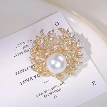 Стильная и элегантная брошь-гирлянда из жемчуга, женская, высококачественная, антибликовая, корсажная, атмосферная, универсальная, пальто, свитер, аксессуары