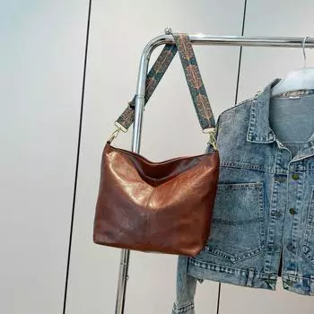 Стильная и простая повседневная сумка-ведро для поездок на работу, большая вместимость, трендовая плетеная сумка на плечо, женская сумка коричневый