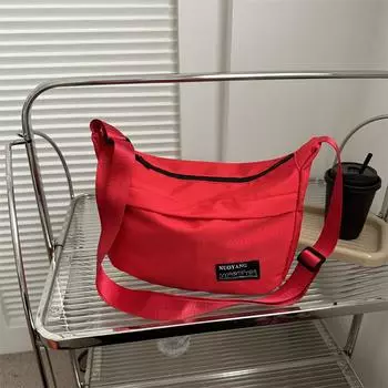 Стильная и простая сумка через плечо 2024 года, новинка лета, сумка-тоут, популярная сумка-мессенджер, нишевая трендовая сумка для женщин чёрный