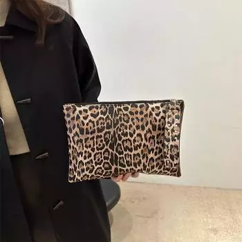 Стильная и простая сумка-клатч с леопардовым принтом, в иностранном стиле, высокая стоимость, маленькая квадратная сумка с заклепками. коричневый