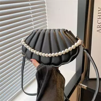 Стильная и простая сумка-мессенджер 2024 года, летняя новая сумка, женская корейская версия сумки через плечо в иностранном стиле, нишевая трендовая сумка-ракушка чёрный