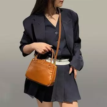 Стильная и простая женская сумка Boston из коровьей кожи растительного дубления. Винтажная универсальная сумка через плечо из натуральной кожи.