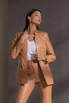 Стильная одежда бежевый пиджак на пуговицах кожаный натуральный овчина подлинный женский S бежевый