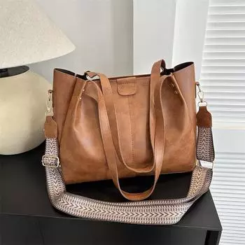 Стильная ретро-сумка большой вместимости для женщин 2024 года, новая зимняя текстура, простая сумка через плечо, переносная сумка-тоут чёрный