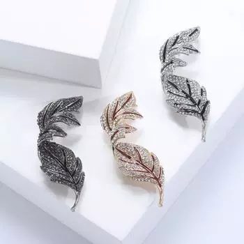 Стильная винтажная брошь в виде кленового листа с бриллиантами, модный аксессуар для повседневной одежды