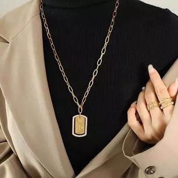 Стильное бриллиантовое кольцо с длинным фирменным кулоном, модное длинное персонализированное ожерелье для свитера, персонализированная темпераментная цепочка на ключицу
