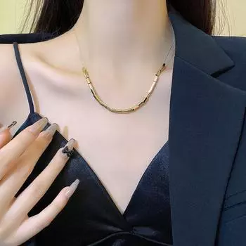 Стильное квадратное ожерелье из титановой стали для женщин - элегантная ключичная цепочка, вдохновленная трендами интернет-знаменитостей X949 золотой