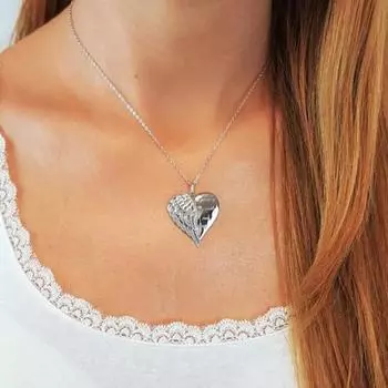 Стильное ожерелье-кулон в форме сердца. Неувядаемый.