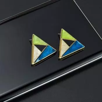 Стильные и простые треугольные серьги, подходящие по цвету, женские универсальные геометрические серьги-гвоздики с индивидуальным дизайном