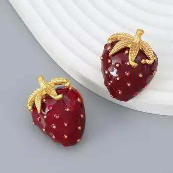 Стильные серьги-клубники: Симпатичные женские серьги-капли из сплава с фруктовым мотивом strawberry земляничный