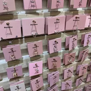 «Стильные титановые стальные серьги-гвоздики и клипсы в стиле панк — универсальный, милый, крутой и изысканный нишевый дизайн»