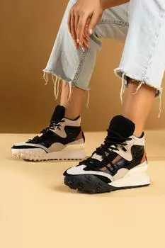 Стильные удобные модные женские спортивные ботинки на высокой нескользящей подошве на шнуровке 36-180-23BlackTan