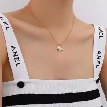 Стильные украшения Ниша Простой рыбий хвост Имитация жемчуга Дизайн Ожерелье Ключица Шея Цепочка Титановая сталь Покрытие 18-каратное золото Женщина