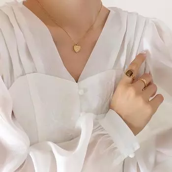 Стильный модный маленький и универсальный ожерелье с подвеской «Любовь», женские серьги-гвоздики из титановой стали с позолотой в виде персикового сердца, комплект ювелирных изделий